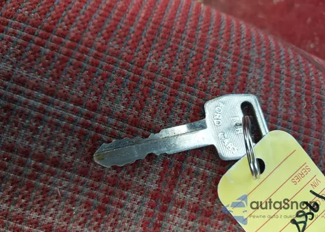 1988 Ford F150 z USA, uszkodzony, nr VIN 1FTDF15N3JNA78819